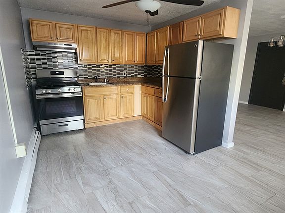 3rd image of 28 Prescott Rd