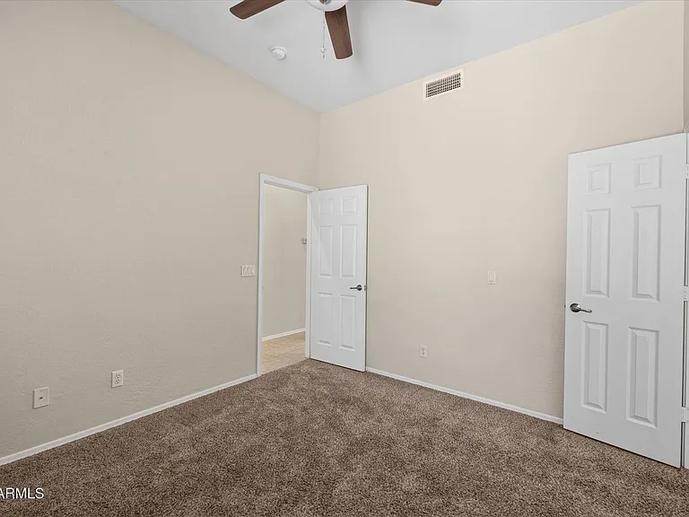 2619 E Hazeltine Way — Photo 20