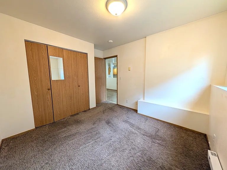 Rowan Grove Apts — Photo 21