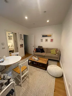 Rented by Weinstein Realty Group | media 9