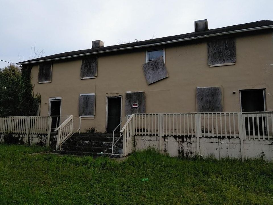 2nd image of 645 Cowan St