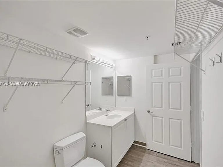 888 Douglas Rd #CU-304 — Photo 6