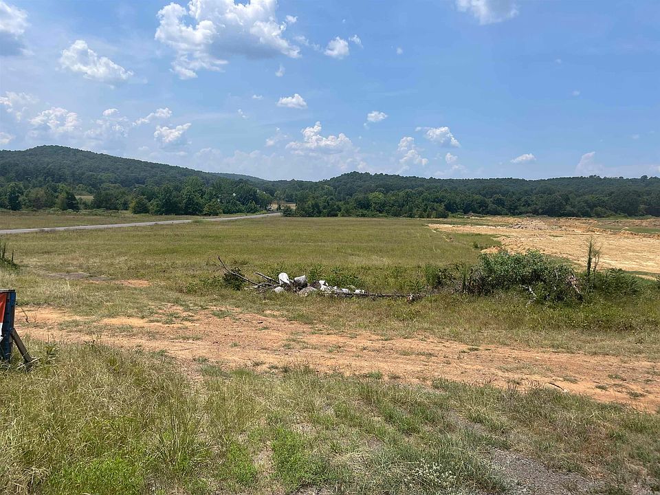 2nd image of 250 Sturgis Rd