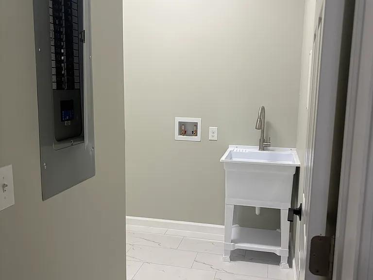 610 Branch St #610 — Photo 5