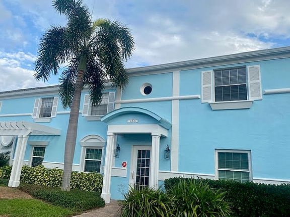 2nd image of 136 Pompano Dr SE APT D