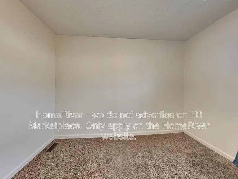 1505 Canterbury Dr — Photo 14