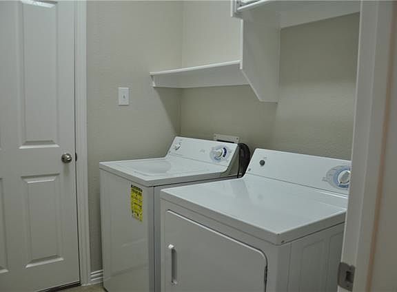 3rd image of 205 Bird Creek Dr