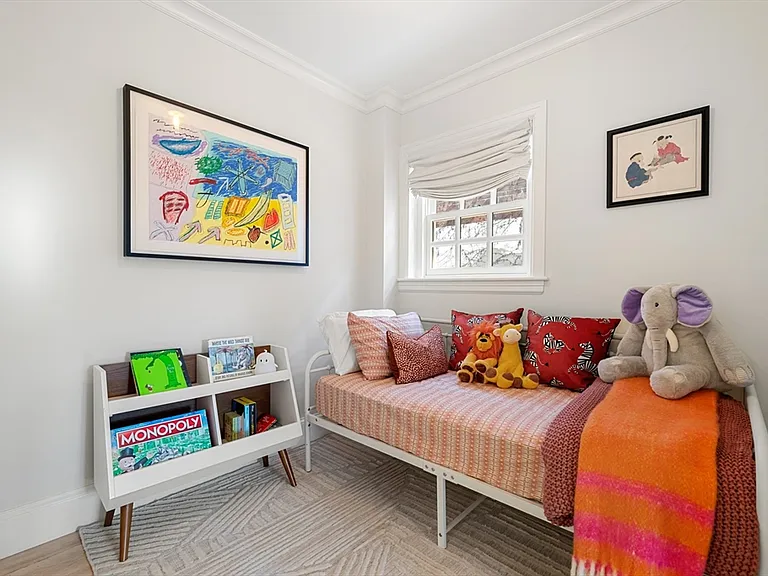 6 W Hill Pl — Photo 13
