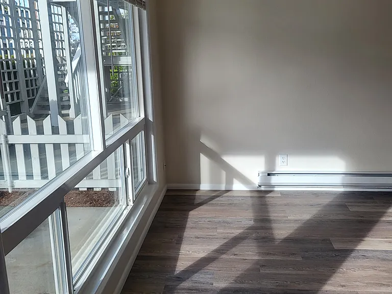 2202 NE 10th Pl #208 — Photo 7
