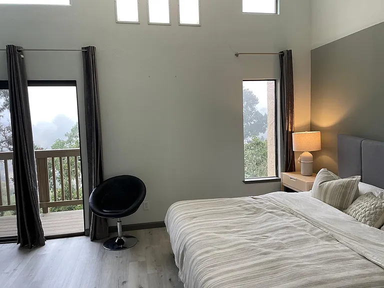 11 Montsalas Dr — Photo 18