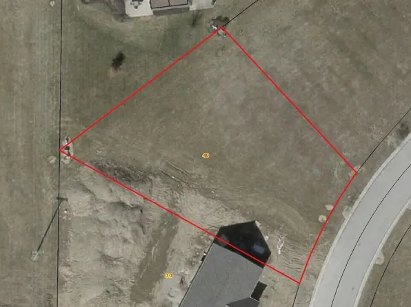 40 Kuenning St, New Bremen, OH 45869