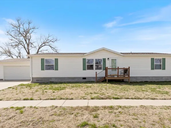 330 N 40th St, Council Bluffs, IA 51501