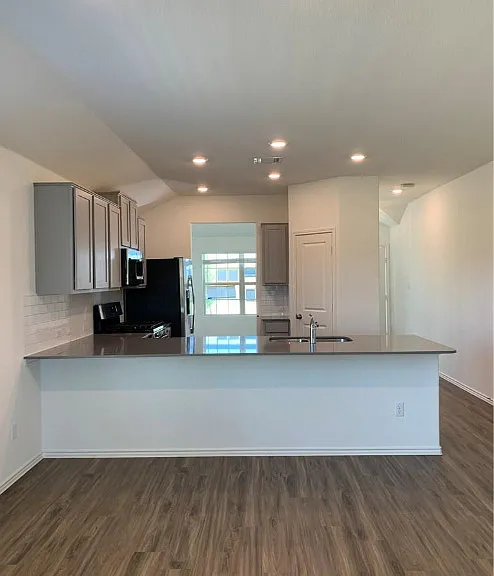 3488 Pauling Loop — Photo 3