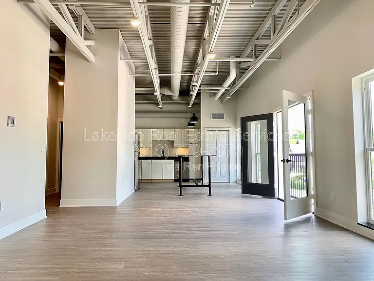 708 Wealthy St SE #H — Photo 4