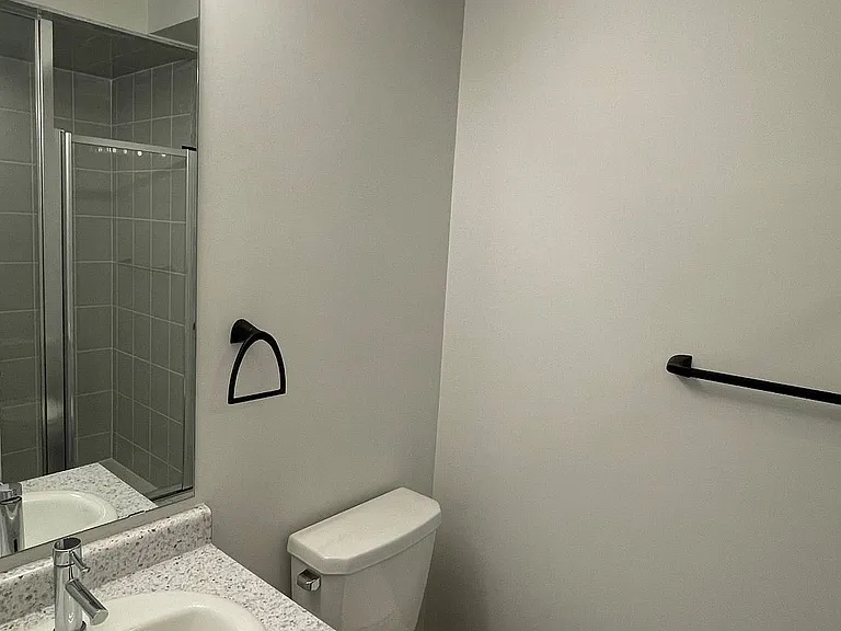 8 Creekbank Rd #2 — Photo 6