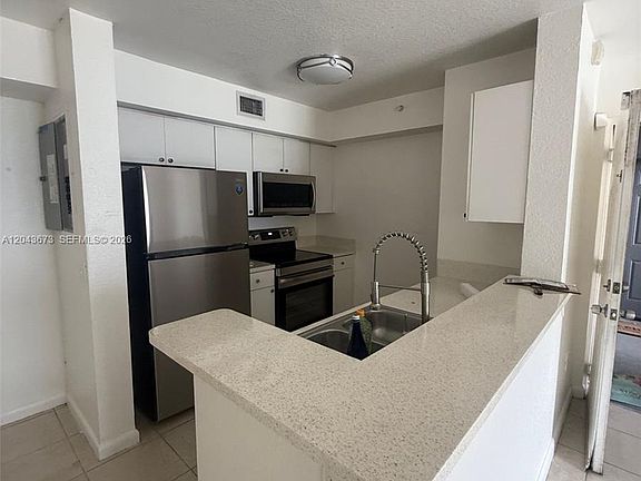 4th image of 15410 SW 284th St #8205