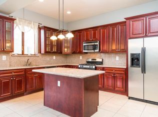 2303 New York Ave, Union City, NJ 07087