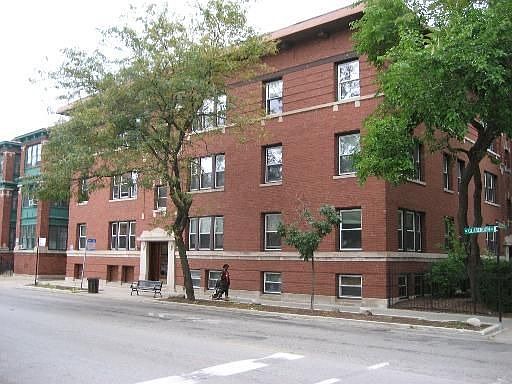 1st image of 4146 N Clarendon Ave #101