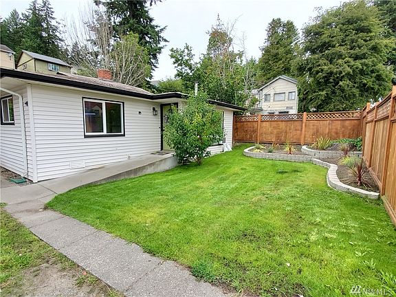 5th image of 321 N Cambrian Ave