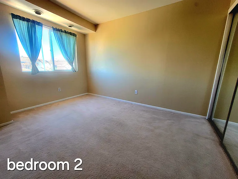 2032 Rapallo Way — Photo 31