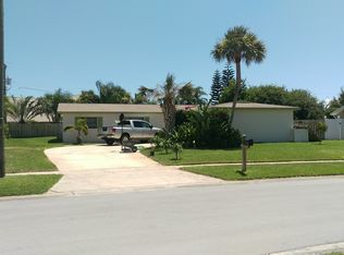 913 Bluewater Dr, Indian Harbour Beach, FL 32937