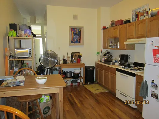 Rented by David W Realty Inc | media 27