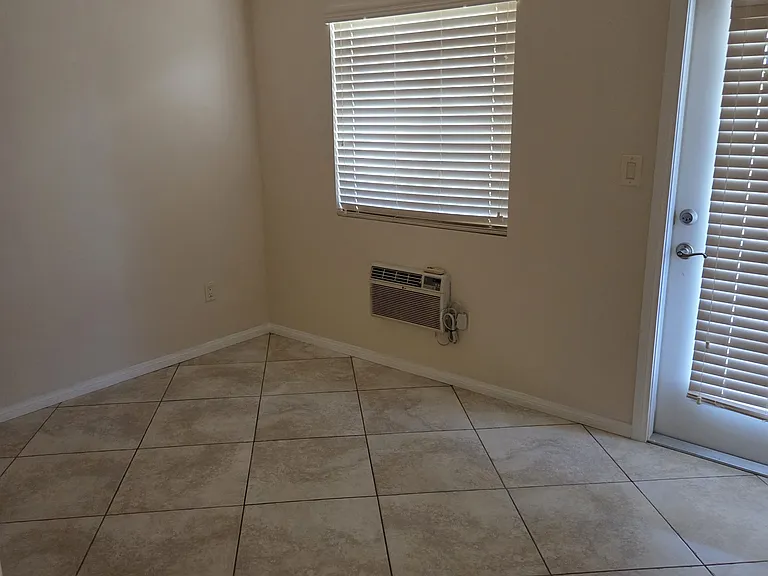 Bedroom (3)