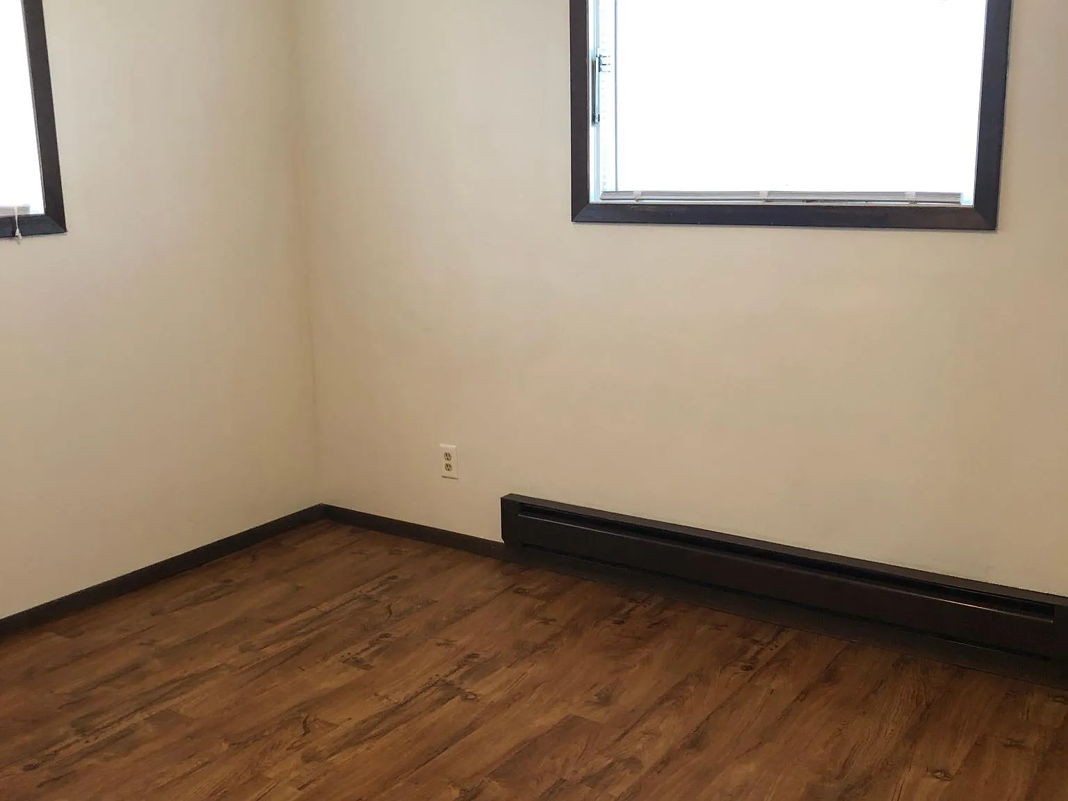 2 bed, 700 sqft, $995 — Photo 4
