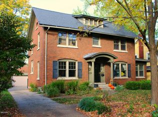 311 Aurora St SE, Grand Rapids, MI 49507