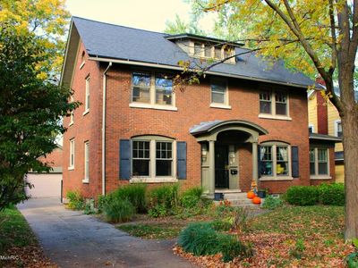 311 Aurora St SE, Grand Rapids, MI, 49507
