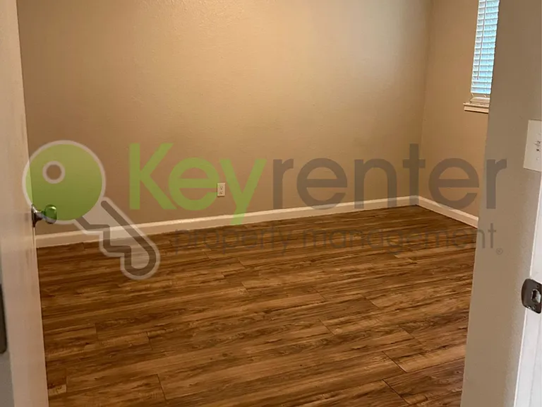 5700 Falconer Way #4 — Photo 15