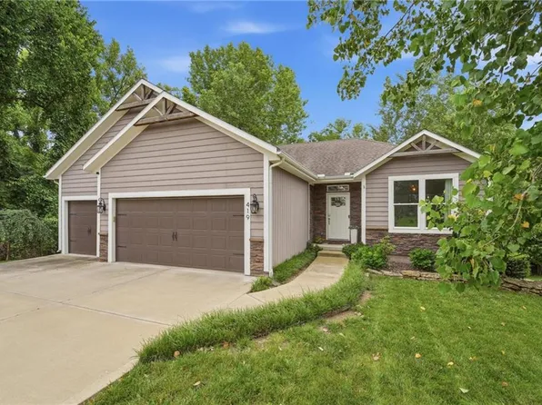 419 E 166th Ct, Belton, MO 64012
