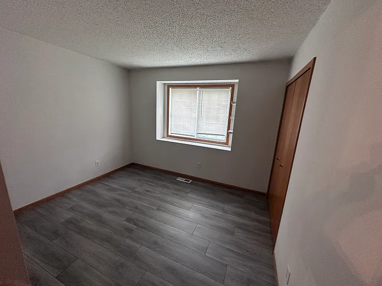 Second bedroom _ works well as a bedroom, office, or guest room