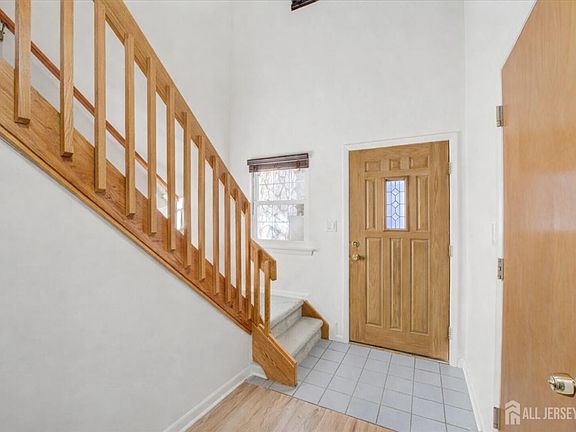 3rd image of 46 Stony Hill Rd
