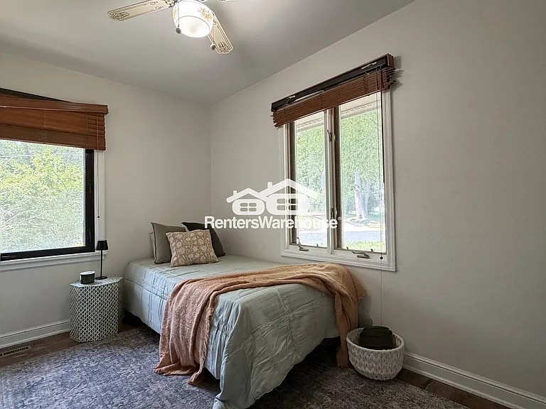 52 West Rd — Photo 15