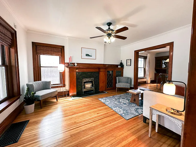 1423 N Josephine St — Photo 3