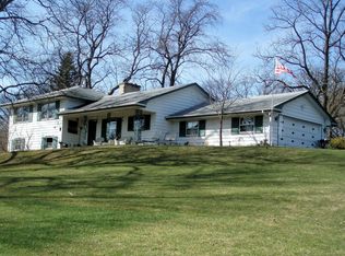 18N642 Westhill Rd, Dundee, IL 60118