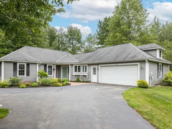 17 Lilac Lane, Scarborough, ME 04074