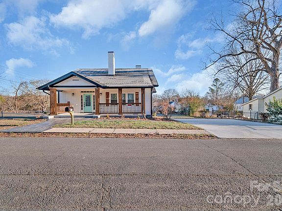 2nd image of 612 W Elliott St