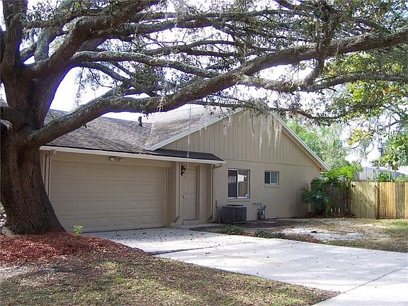 2nd image of 3528 Coram Ln