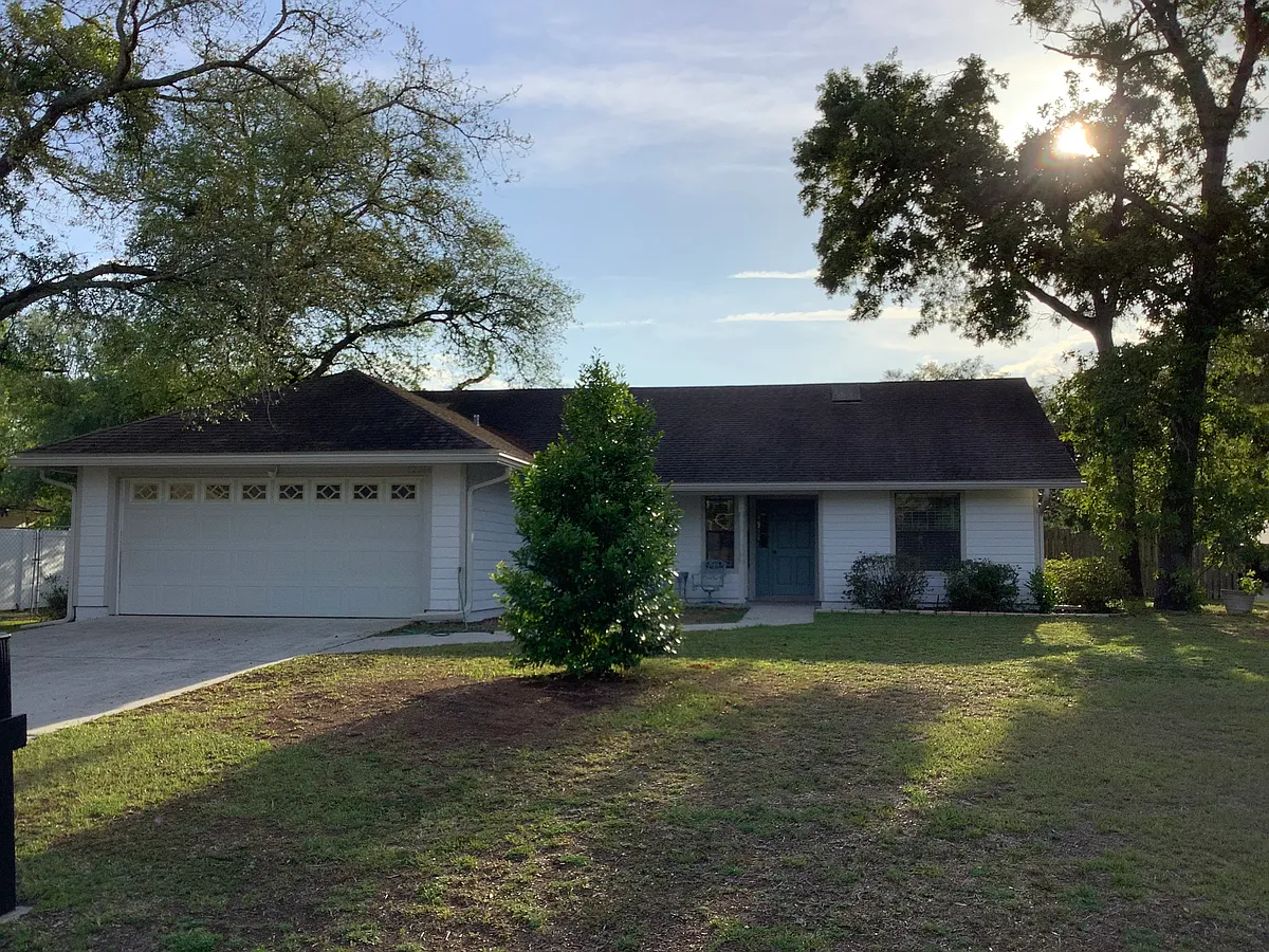Building Photo - 11264 Windstream Ln