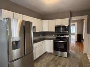 1039-1041 N Arkwright St #1039, Saint Paul, MN 55130