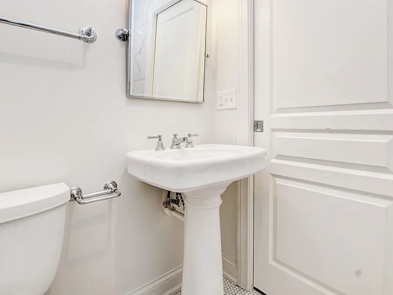 65 S 5th St #2A — Photo 25