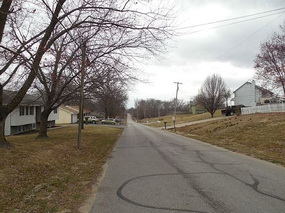 3rd image of 1205 S 104th St
