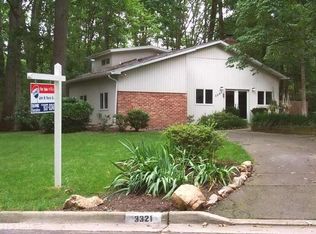3321 Executive Ave, Falls Church, VA 22042