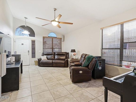 4th image of 3706 E ISABELLA Avenue