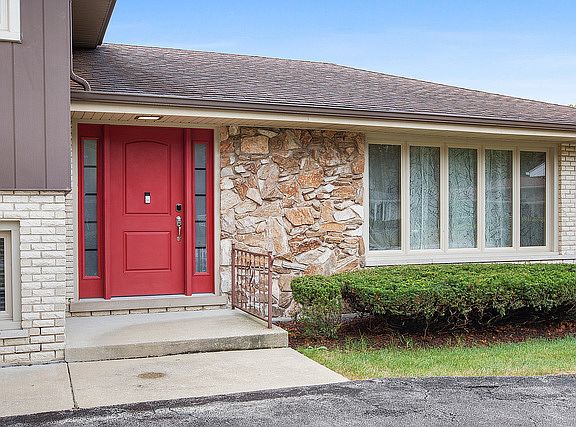 3rd image of 7331 Kiowa Ln
