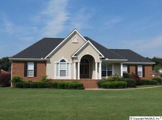 2890 White Oak Dr, Southside, AL 35907