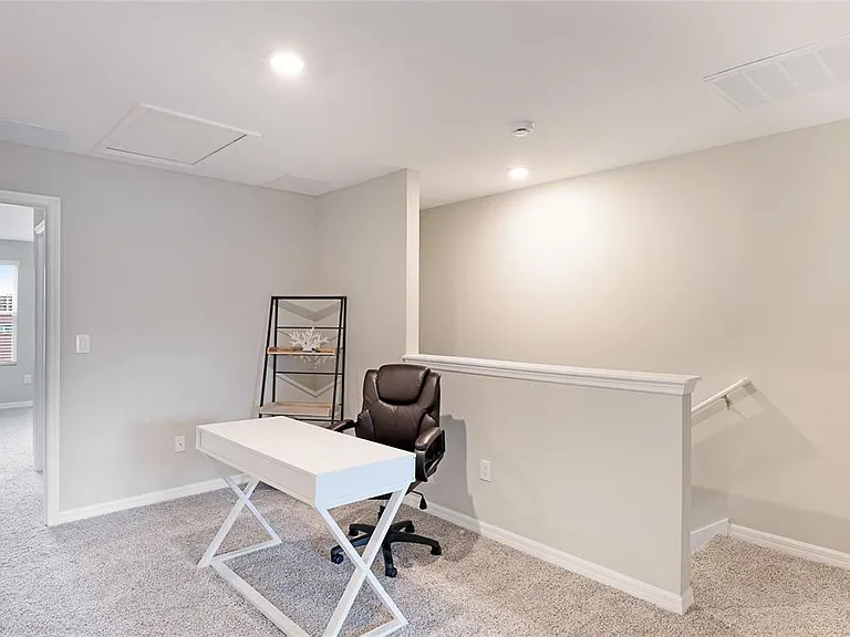 17063 Coral Key Dr — Photo 26