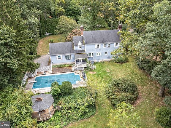 3rd image of 228 Leppo Rd